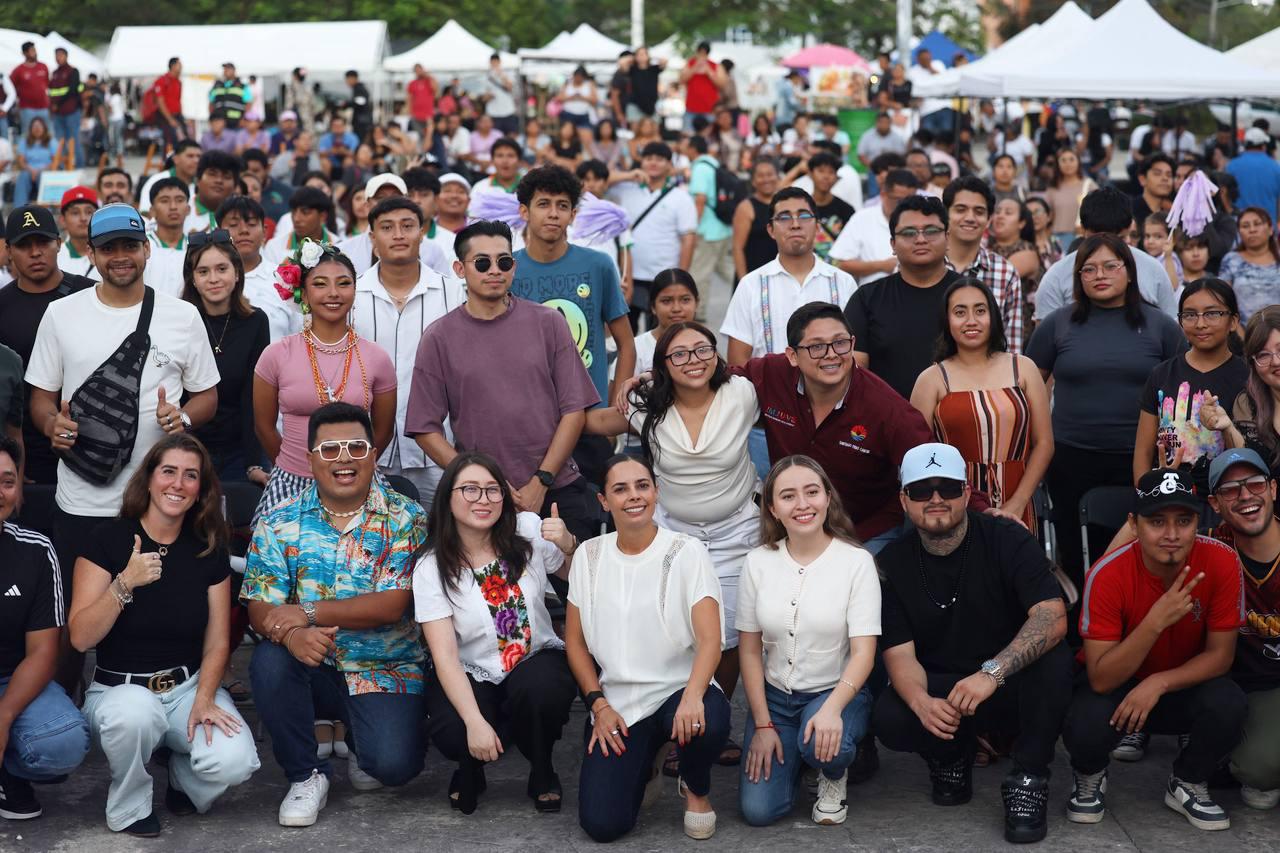 uploads/6/32/01 (1790).Jpeg